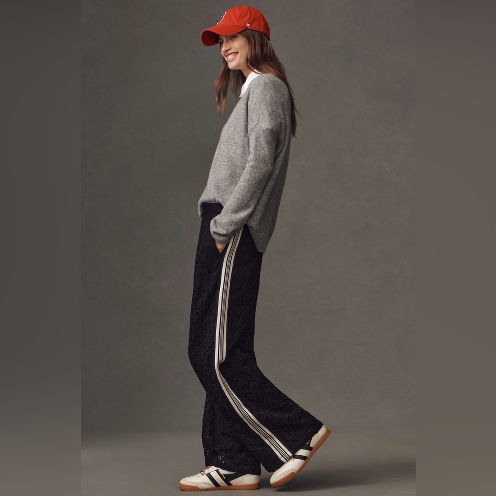 Brooklyn Lace Pull on track Pants NWT
